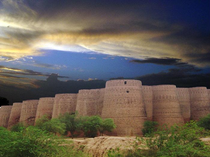 Derawar Fort